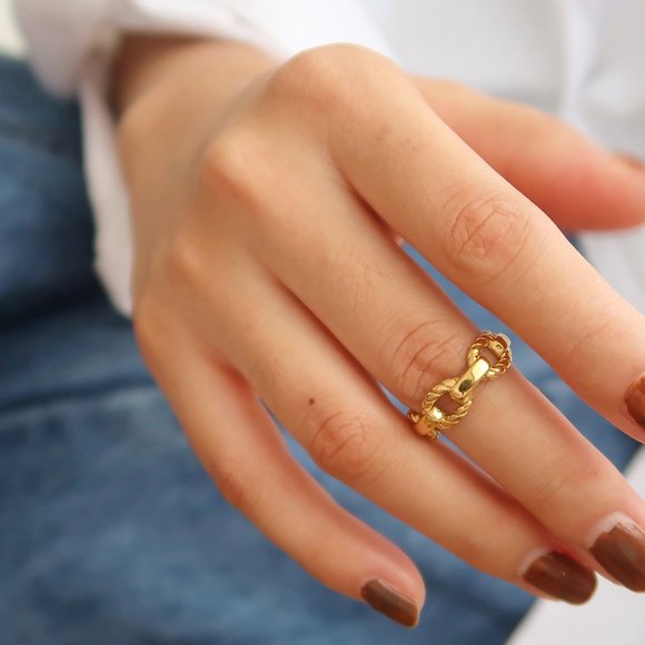 NEW 18K Gold Plated Braided Link Chain Ring - Picture 5 of 6